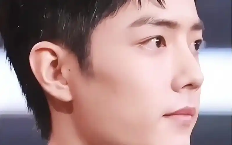 未来的肖夫人是何等幸福,才能嫁给这个我爱了四年的男人.#肖战