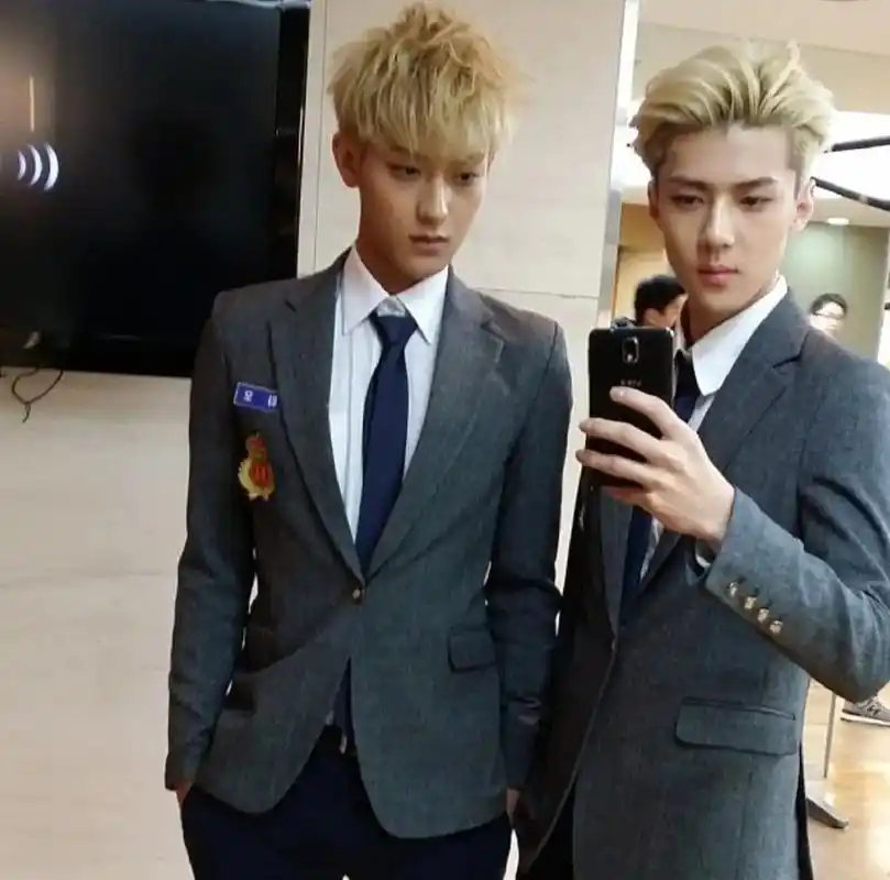 exo 那些年的合照(一)#旧照 #黄子韬 #吴世勋 #鹿 - 抖音