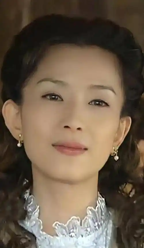 既带清冷气质,又具风情万种的大美女,怎么能少了叶全真?