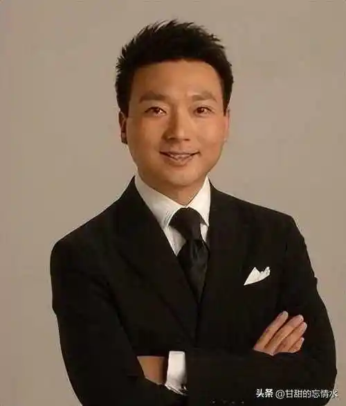 四代新闻联播主持人国脸的变化你发现了吗