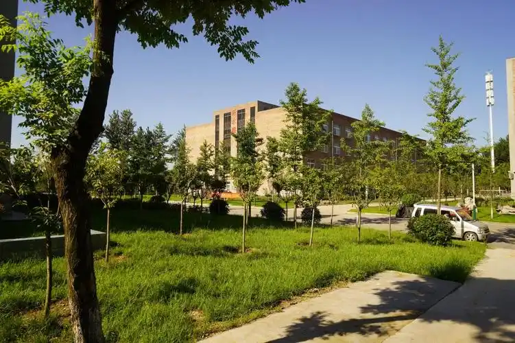 校园风光-山东科技职业学院-国家示范性高等职业院校