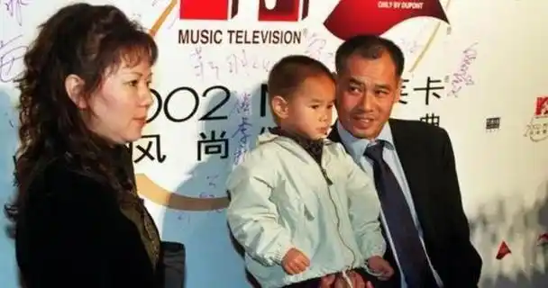 李宁之妻陈永妍:见证了丈夫的眼泪,44岁为他冒险生女儿不后悔