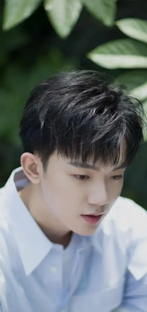 李明德明星高清壁纸帅气迷人每一张都让人心动不已