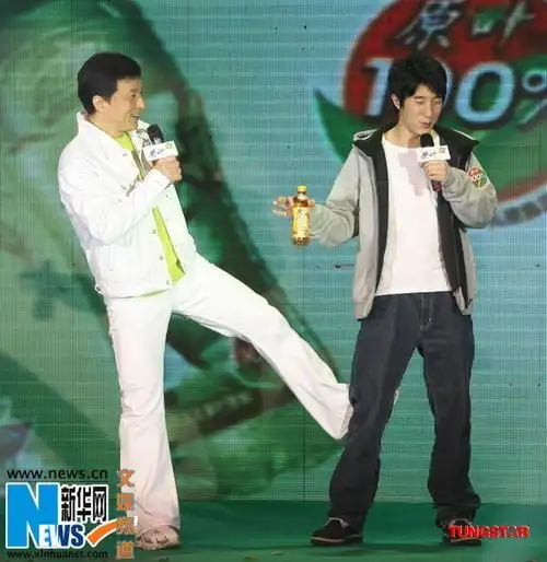 房祖名自认不敢与父合作 成龙偶尔现深情(图)-搜狐娱乐