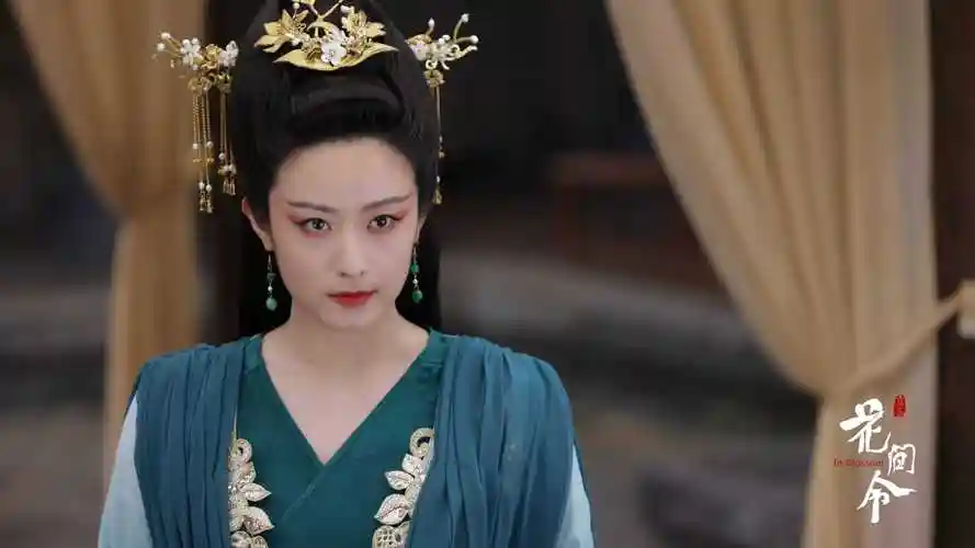 徐百慧新剧花间令热播造型美艳演技出彩获盛赞