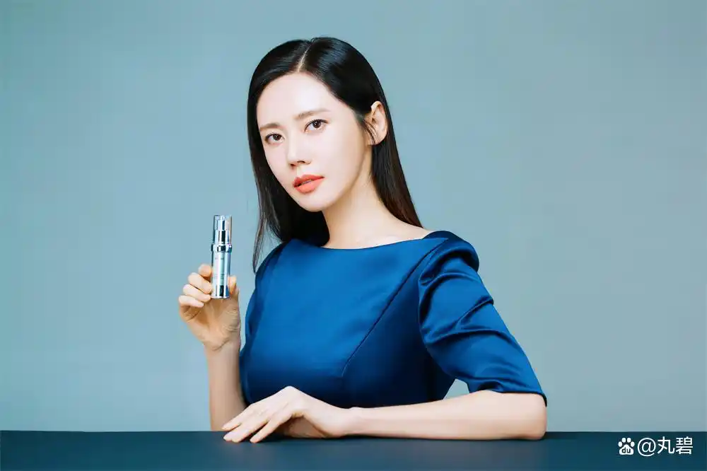 丸碧品牌中国区代言人——秋瓷炫