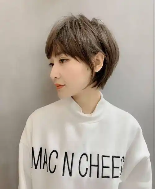 "35 款露耳超短发"_发型_短发_女生