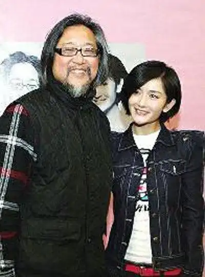 赖声川和主演谢娜 资料照片