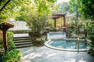 叹豪华自助早晚餐,户外温泉不限次,水上滑梯 室外泳池