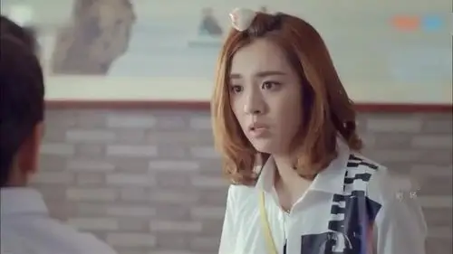 我的体育老师:马瑙太调皮了,跟王晓晨公园里捉迷藏,气死人啊