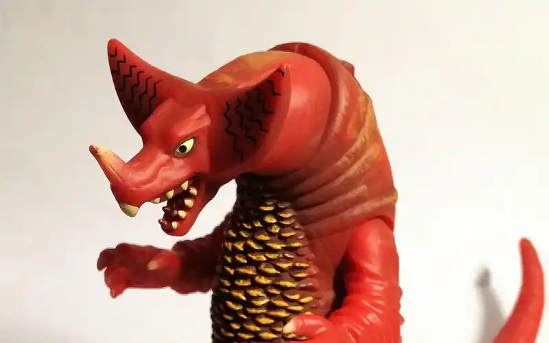 爆发型哥莫拉软胶评测