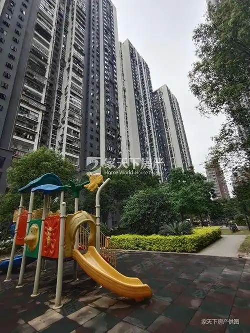 南向采光好 商圈成熟 临地铁 低容积 医疗配套成熟 出行方便,上海新苑