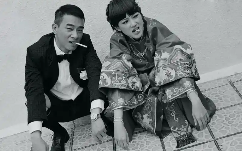 最好的爱情是——她在闹,他在笑_哔哩哔哩 (゜