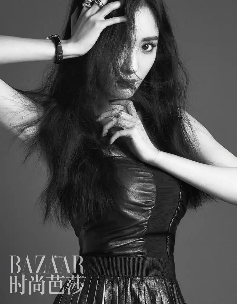 "戒了情绪,还是会泪奔"|时尚芭莎|雅诗兰黛|红唇_新浪新闻