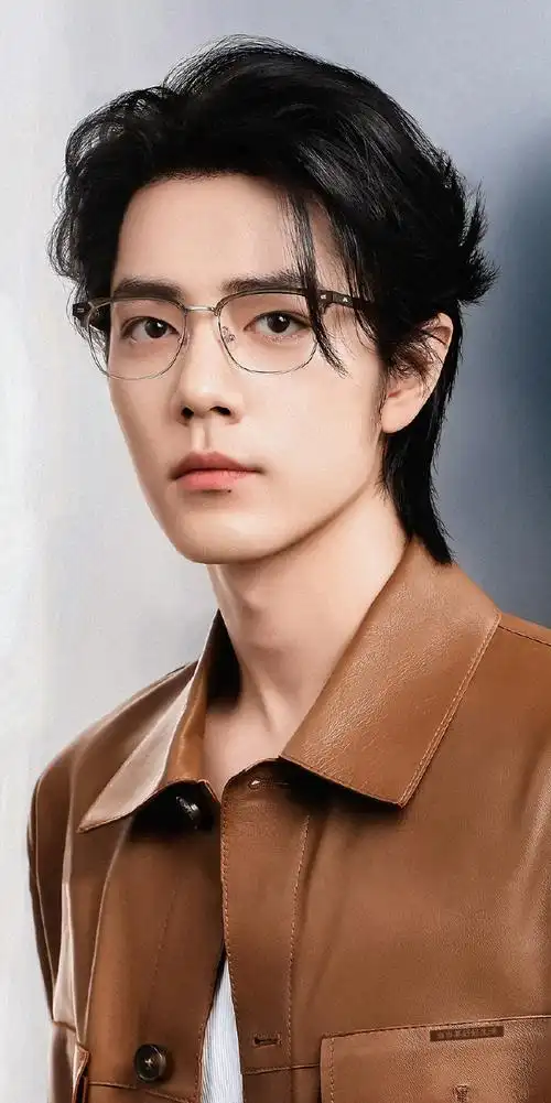 肖战超话全世界戴眼镜最性感英俊的男人(我说的!同意的 记得签到!