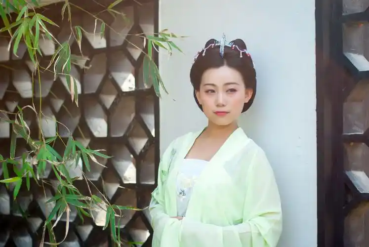 【汉服社】逍遥津外拍活动之{北方有佳人} .