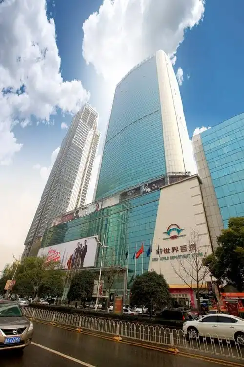 新世界百货半年销售利润双增好零售至胜未来