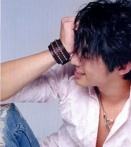 可能吴建豪也没有想到,《流星花园》播出之后会这么火,在16个国家和