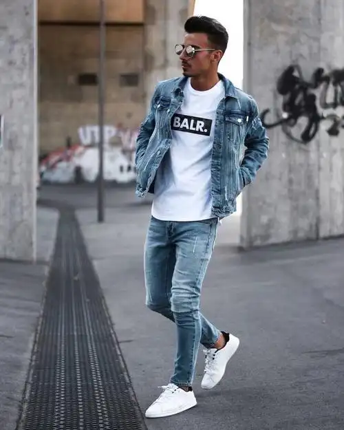 牛仔夹克配什么裤子牛仔裤配牛仔夹克如何搭