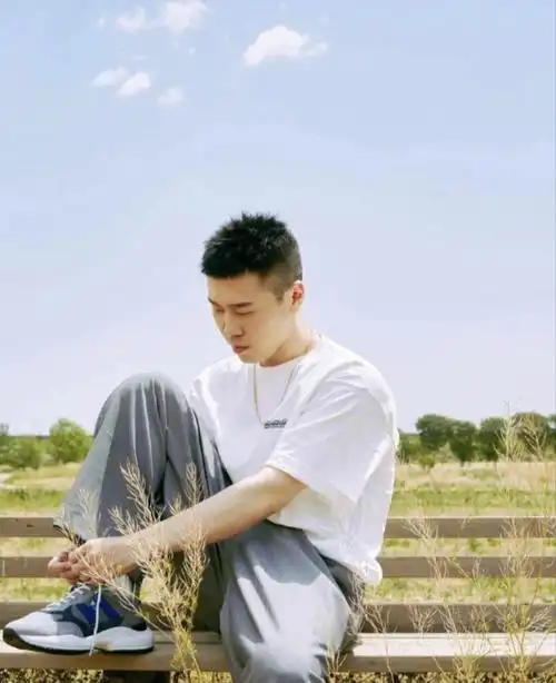 浓眉大眼杨九郎