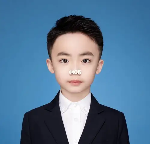 儿童天真蓝的证件照