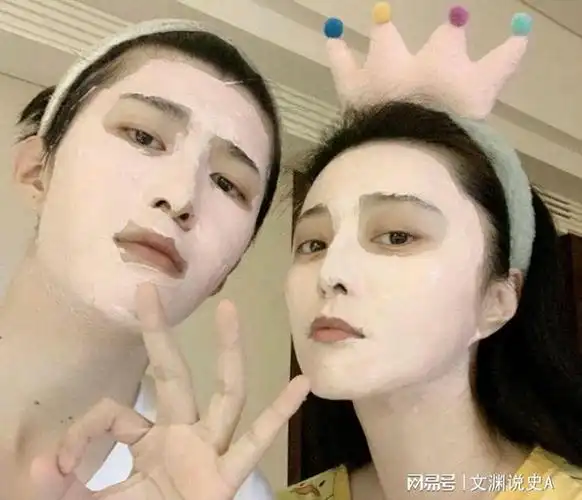 坊间一直有传言范丞丞是范冰冰和洪金宝的私生子,却一直没有证据证明