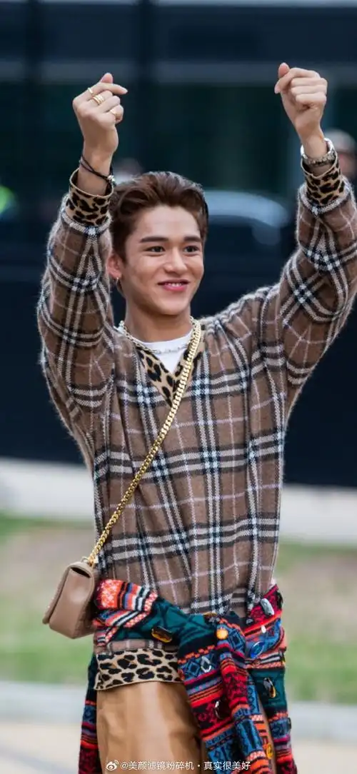 黄旭熙怎么又出道了