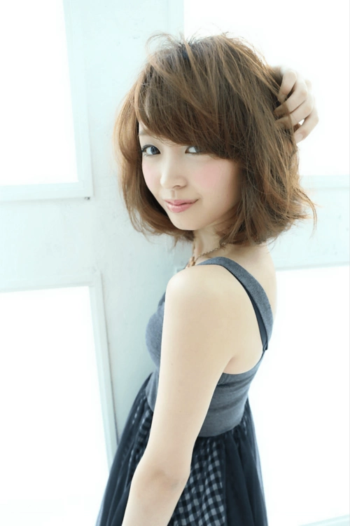 斜刘海波波头,知性度up