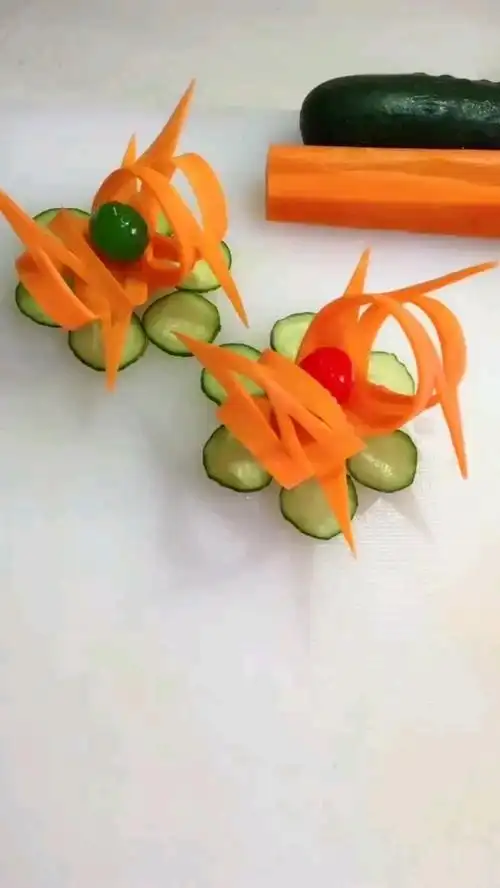 我和秋天撞个满怀#胡萝卜的小盘饰,这个漂亮吗?