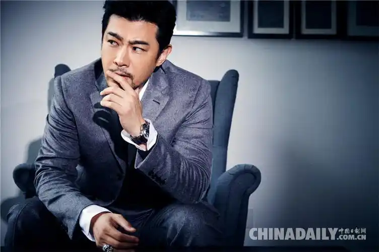 黄维德萌叔当道儒雅写真还原熟男魅力