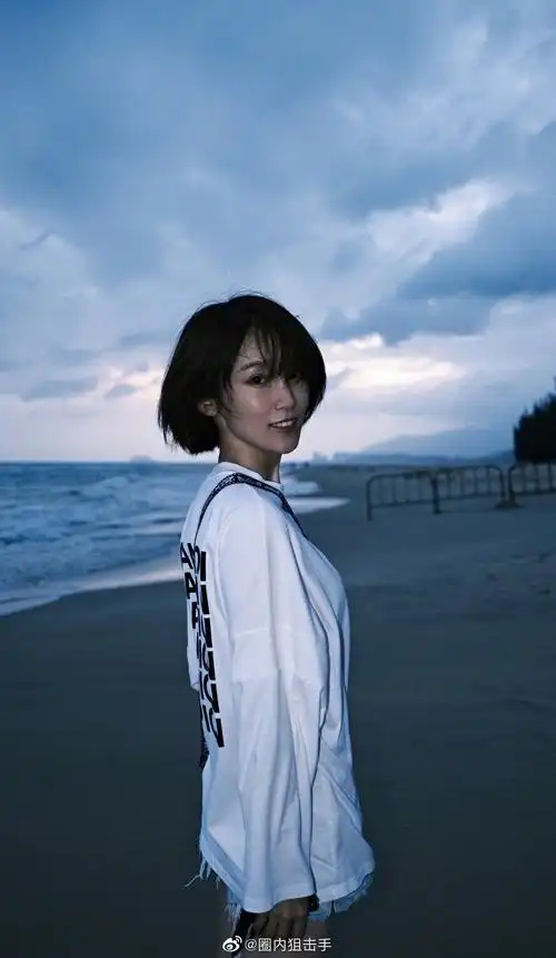 谢楠这是要留长发了吗,不过这颜值不管什么发型都很好看呀