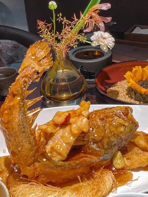 传统粤菜融合创新,在这里无论是请客吃饭还是约会吃饭都超级有面子!