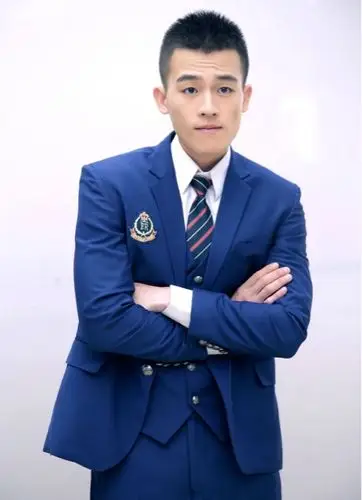 【娱乐新闻】校服土颜值补 《左耳》关晓彤领衔校园情侣只看楼主