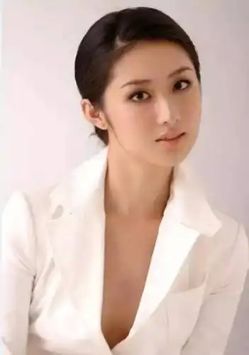 妙龄校花上海戏剧学院丨涂黎曼