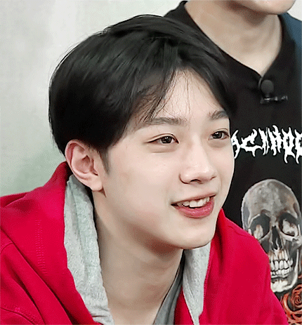 男版produce101 wanna·one 赖冠霖 cr.logo