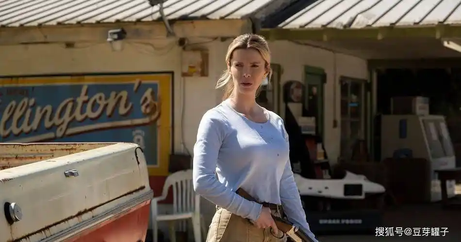 原创一部差点被川普禁播的电影爽快喷血爆头的猎杀看完极度舒适