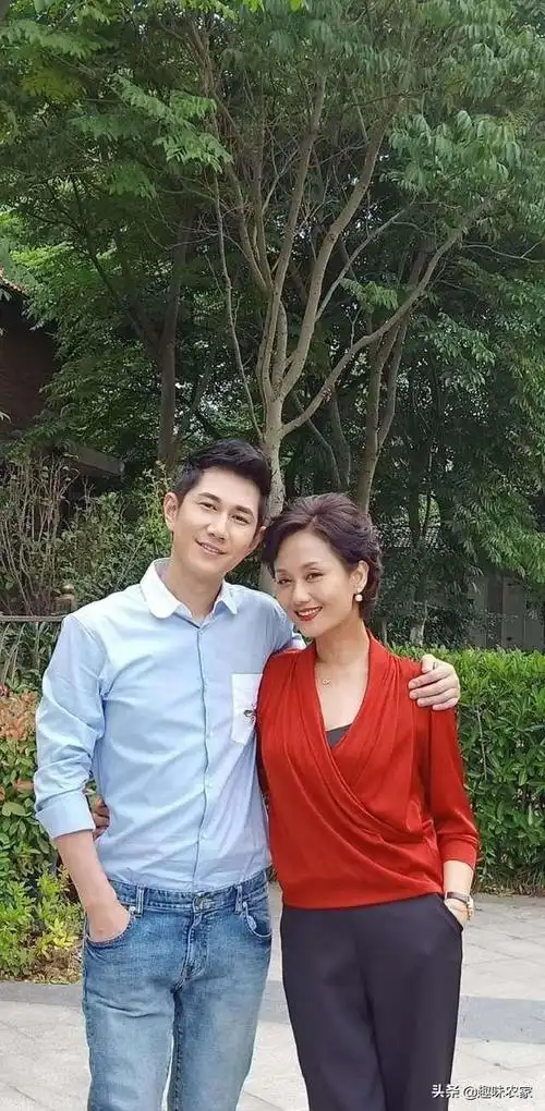 她长相惊艳是模特冠军,出道27年无绯闻,今52岁依旧魅力十足|李颖|景甜