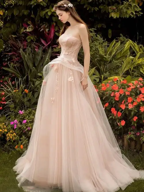 dbg私人定制法式网纱抹胸浪漫拖地裙摆连衣裙礼服