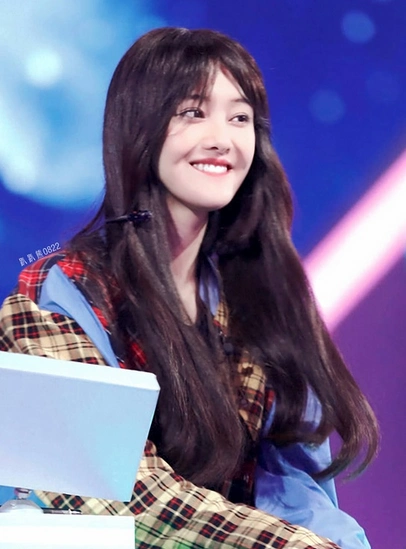 郑爽:可萌可甜可俏皮,你喜欢她吗?笑起来真美.