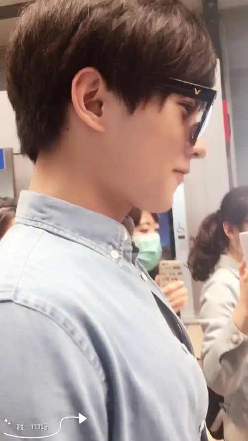 杨洋#小时候出道前童年照早期 美图头像杂志代言图片开屏视频 手机