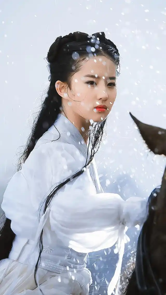 《神雕侠侣》罕见剧照,刘亦菲版小龙女空灵仙气