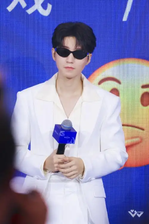 bolon暴龙眼镜品牌全球代言人王俊凯