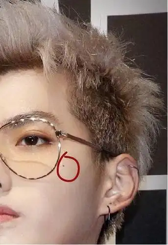 城会玩!吴亦凡特意把痣加深,不小心又成新潮流