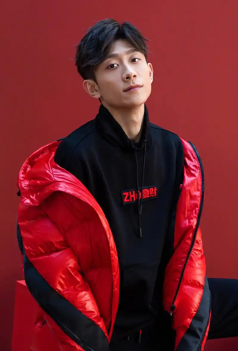 张一山图片张一山酷帅写真图片