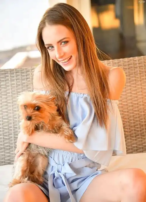 漂亮的英国小姐姐呀