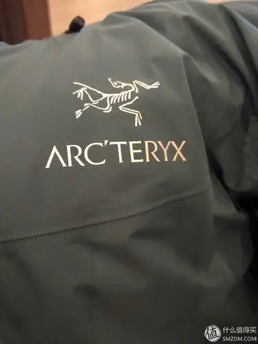 arcteryx fission sl 始祖鸟全防水保暖夹克 开箱