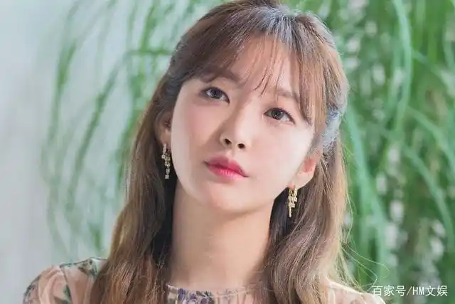 裵珍荣(punch)公布了她的数字单曲were breaking up.