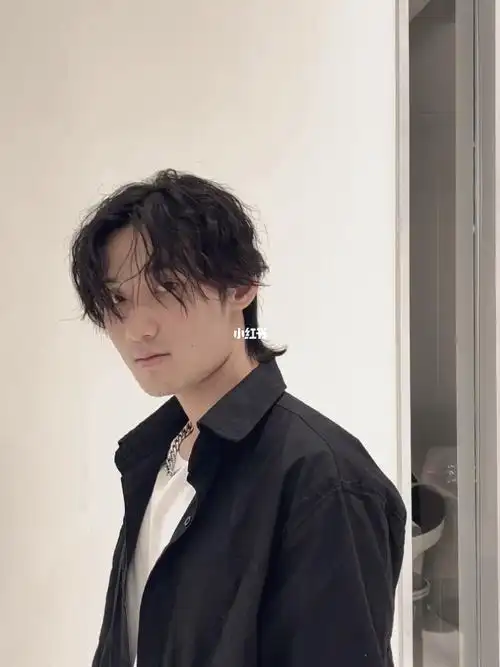 男生日系狼尾发型南昌男士发型设计