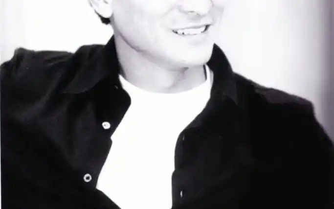 黑白照片走一波,颜值逆天,每一张都帅到没朋友00靓仔#刘德华@tiffan