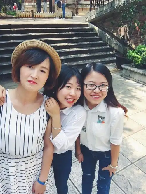 与摄影师温馨合影-堆糖,美好生活研究所